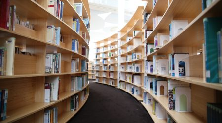 library-2165188_1920